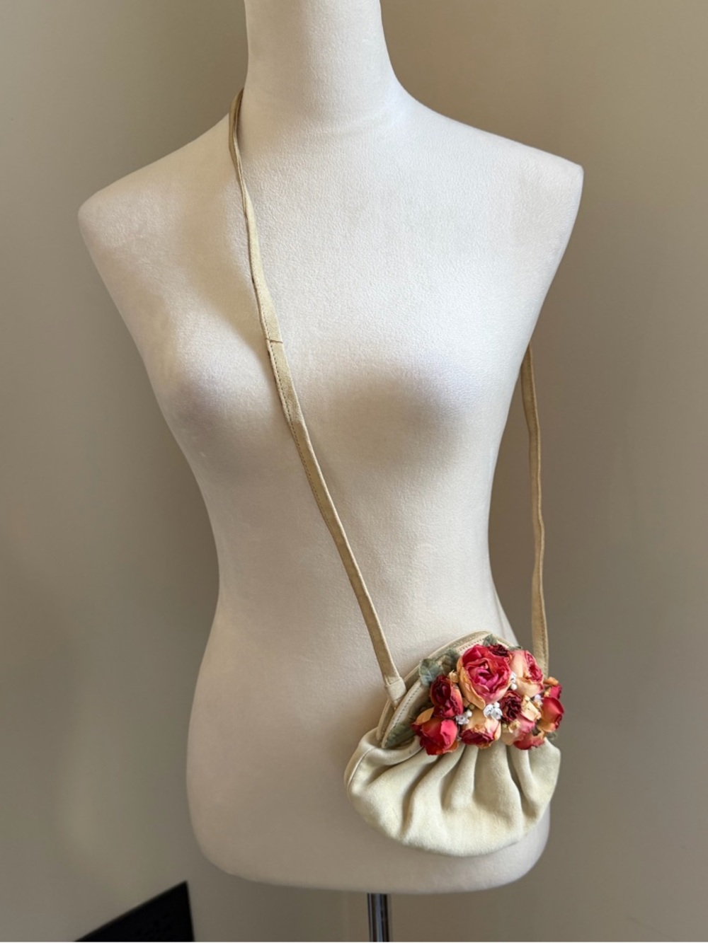 MARTINEZ VALERO Vintage Suede Bag Purse Burnt Orange Red Floral Appliqué Cross